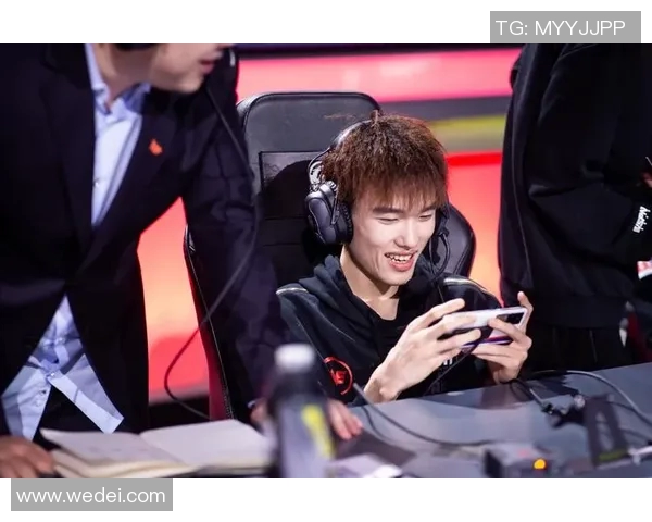 职业联赛特别报道：WE战队从青涩到辉煌的成长历程揭秘