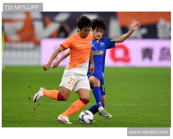 南京足球队以59分领跑全国锦标赛积分榜争夺激烈各队奋力追赶 南京足球队以59分领跑全国锦标赛积分榜争夺激烈各队奋力追赶