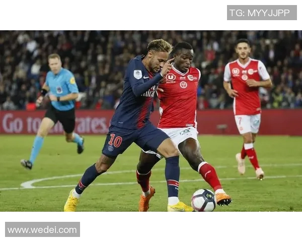 尼姆主场迎战阿尔勒争夺法乙联赛关键三分之战