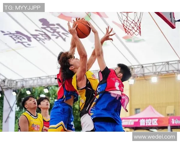 波特兰与堪萨斯的激烈对决展现篮球魅力与团队精神