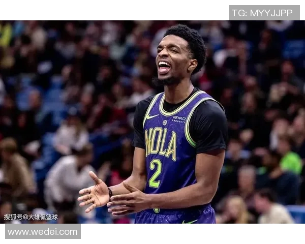 湖人队与鹈鹕队激战正酣NBA赛场精彩对决引发球迷热议