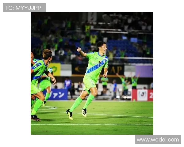 鹿岛鹿角迎战湘南比马全力争胜展现球队实力与斗志